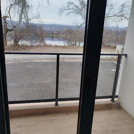 Jovic Apartment Ostrovo